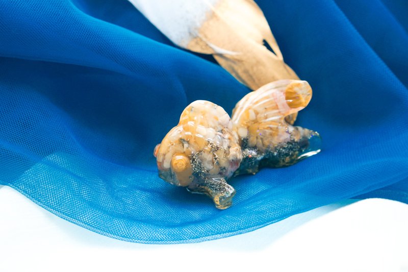 金杏游－金鱼水晶奥根 - 摆饰 - 树脂 黄色