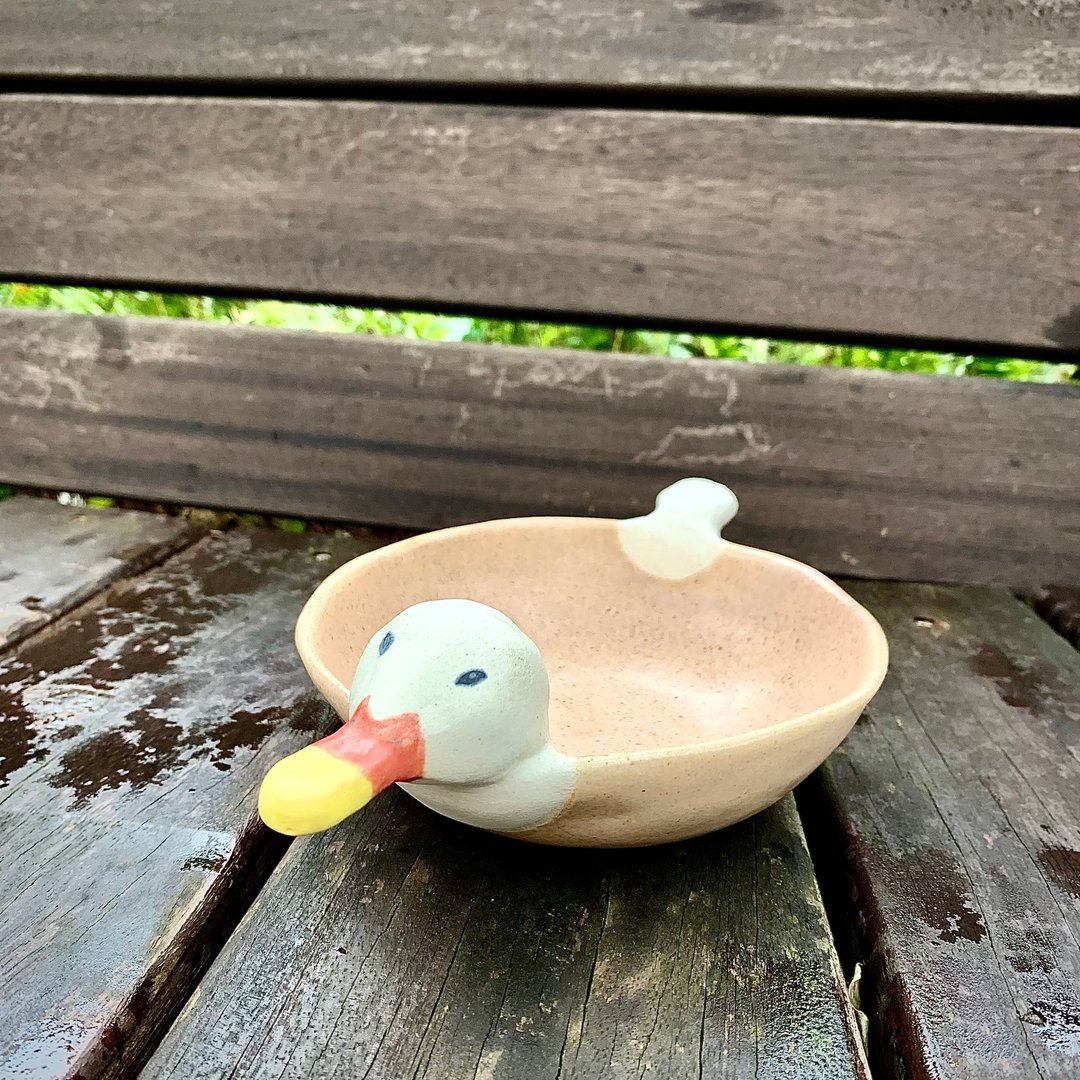 A Lu 鸭鸭陶碗/摆饰/给爱鸭鸭的你 手做手绘/仅此一件 - 花瓶/陶器 - 陶 多色