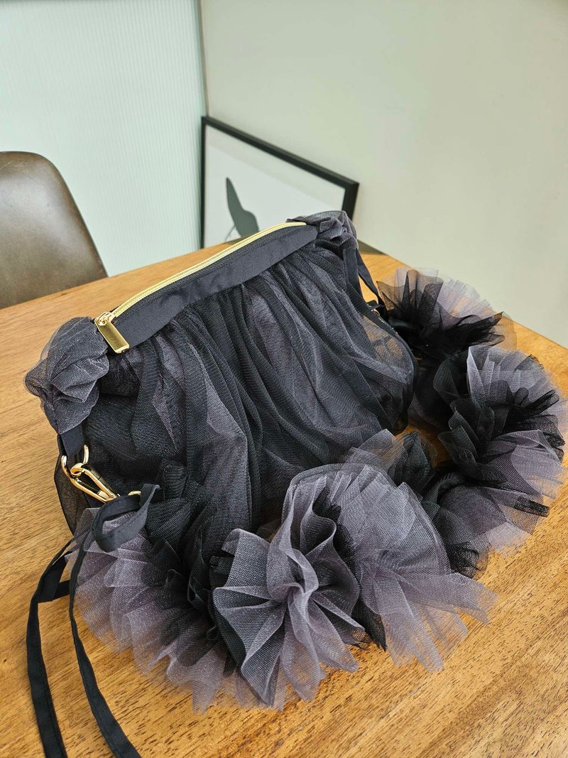 手工网纱斜背包|可拆卸肩带・浪漫女人味设计 - 侧背包/斜挎包 - 聚酯纤维 多色