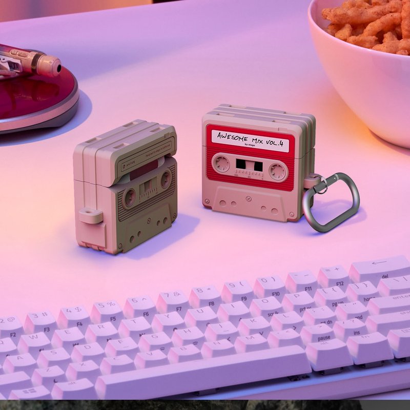 AirPods 4 复古卡带耳机壳 (附扣环) - 耳机收纳 - 硅胶 白色