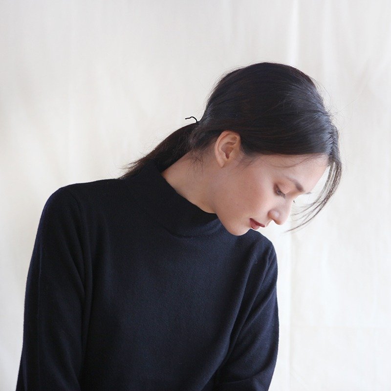 KOOW My way 半高领羊毛羊绒打底衫 直筒剪裁侧开衩外穿同样美貌 - 女装上衣 - 羊毛 