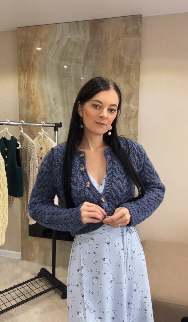 Short cardigan Cropped jacket Womens handmade sweater - 女装针织衫/毛衣 - 羊毛 