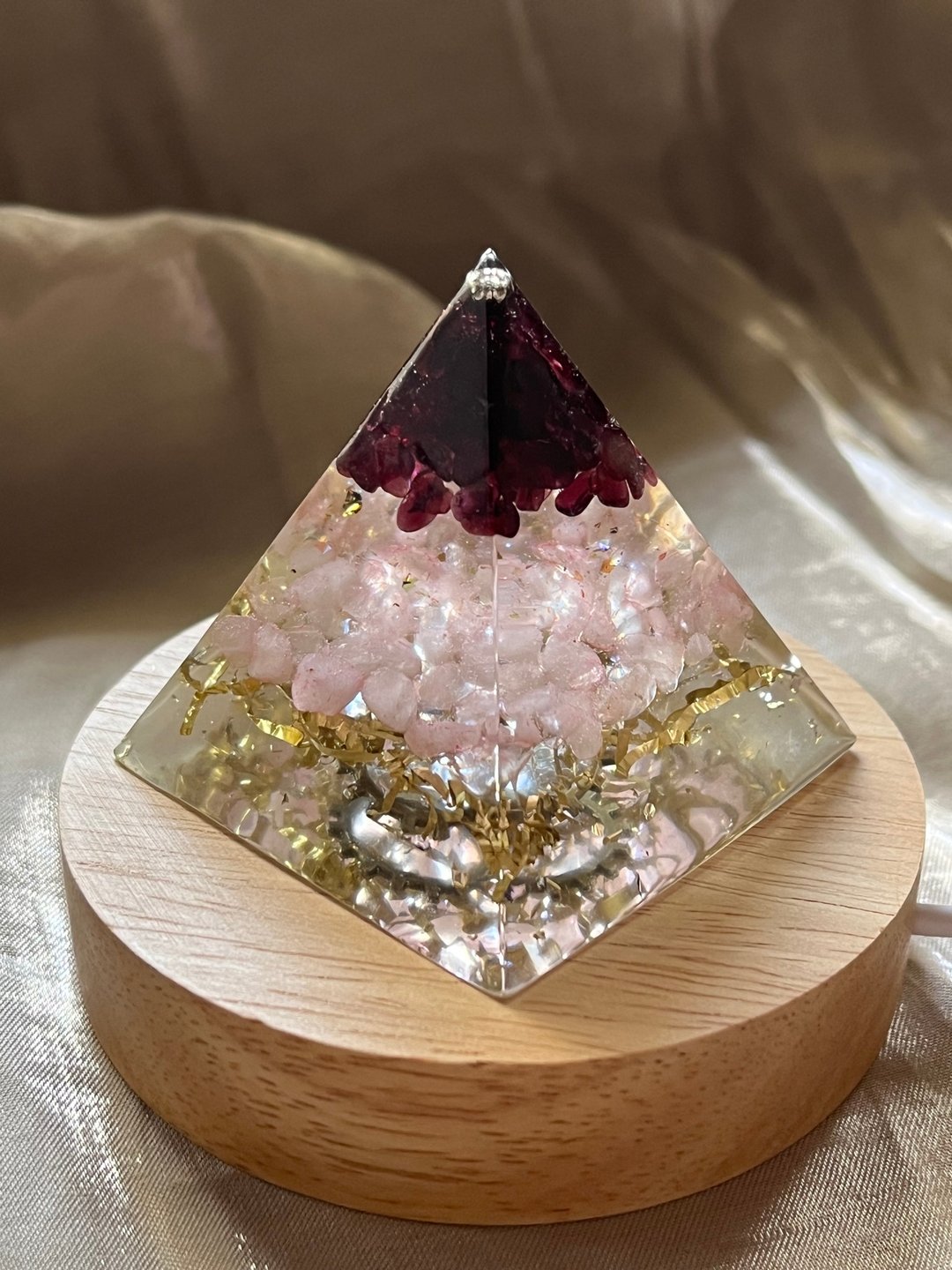 订制【奥刚能量塔-爱是与生俱来的你】石榴石/粉晶-奥根金字塔 - 摆饰 - 树脂 