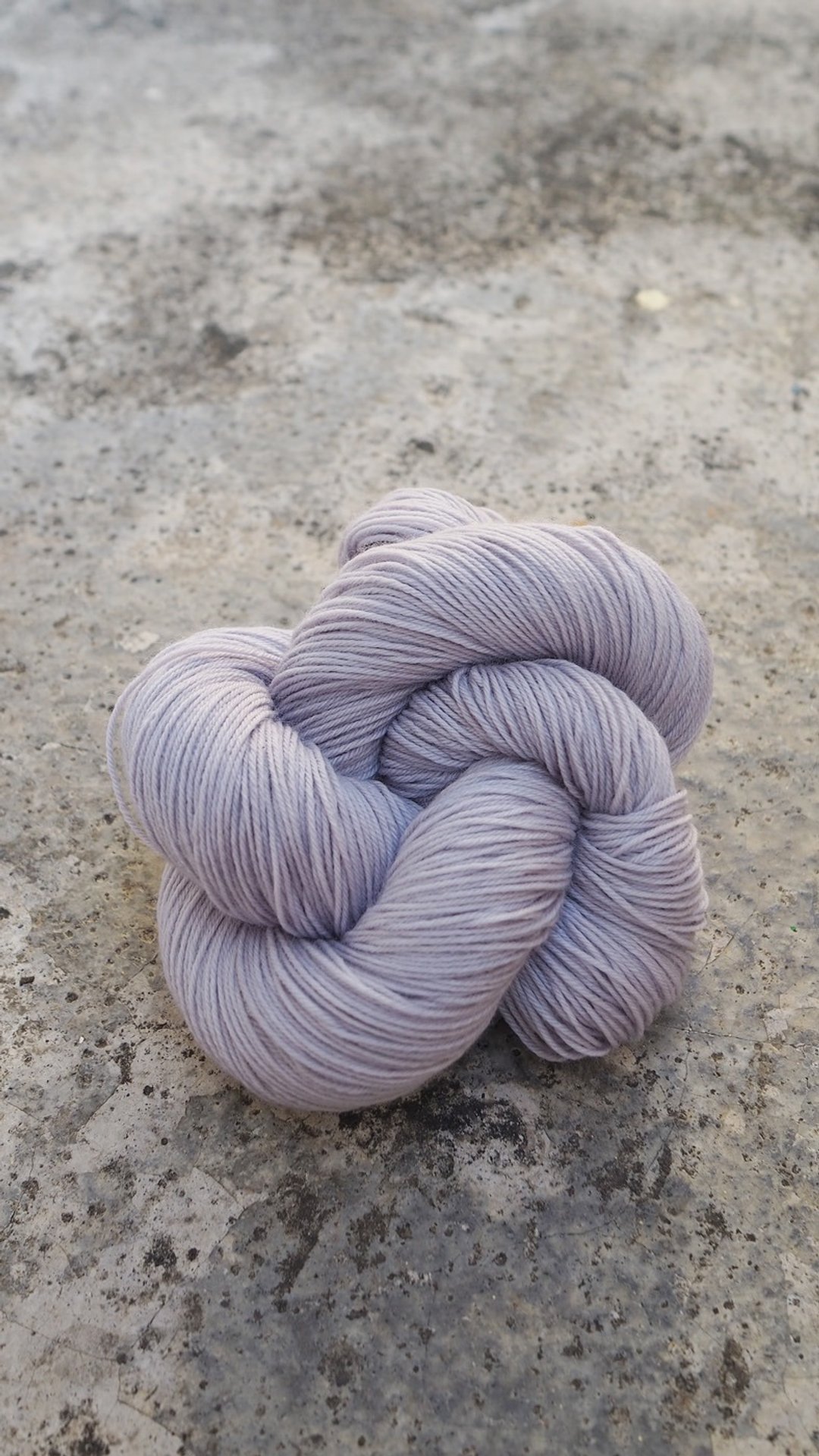 手染线。灰紫(Sock yarn/美丽诺/袜线) - 编织/刺绣/羊毛毡/裁缝 - 羊毛 紫色