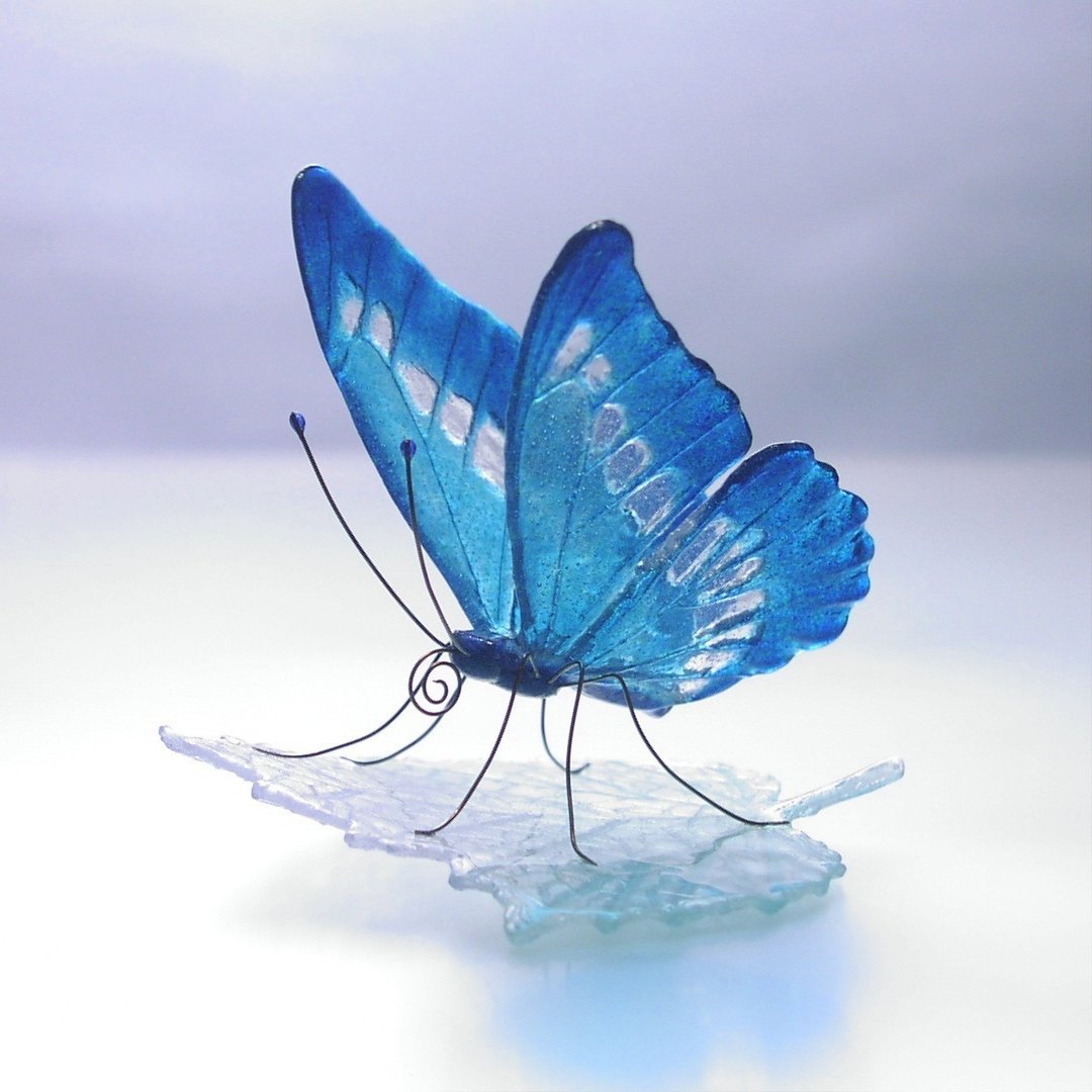 Glass butterfly morpho on leaf - 摆饰 - 玻璃 蓝色