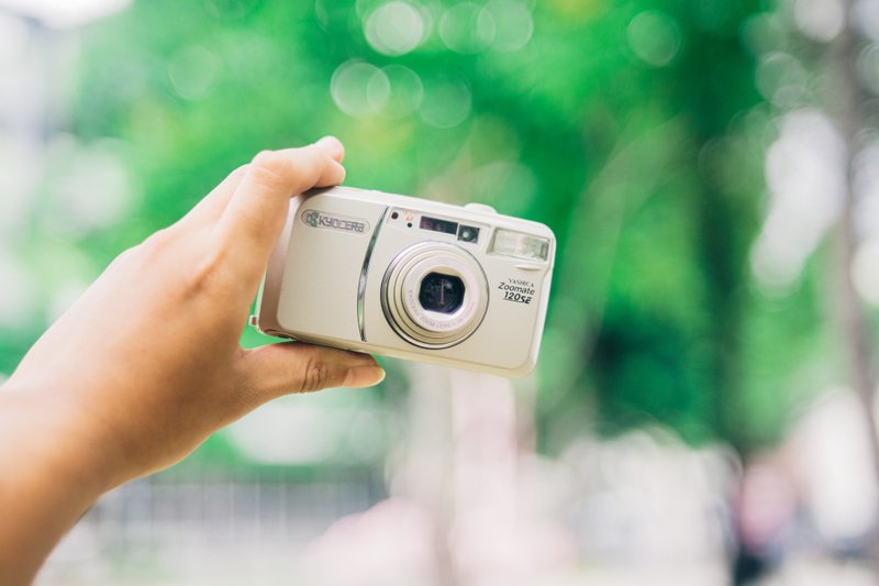 Yashica Zoom Mate 120SE 底片相机 傻瓜相机 自动对焦 闪光灯 - 相机 - 其他金属 黄色