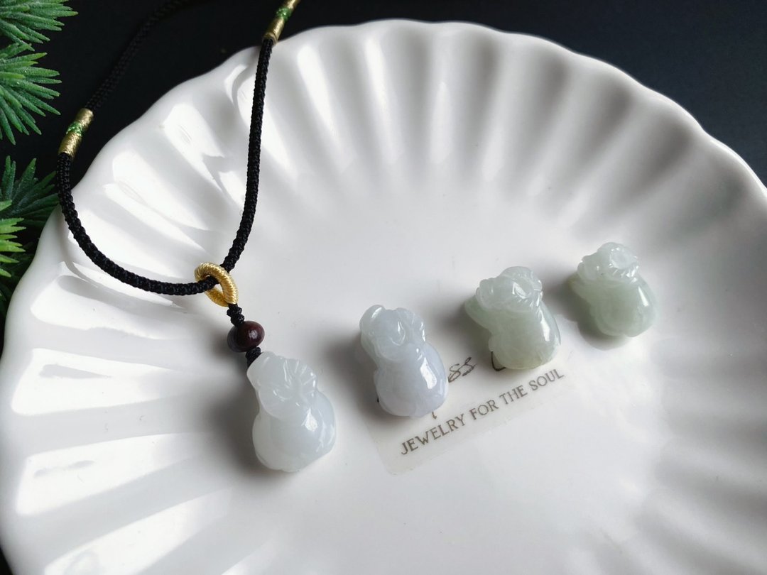 618 天然缅甸玉翡翠 牛 事业红火 牛气冲天 项链 礼物 天然石 - 手链/手环 - 玉石 绿色