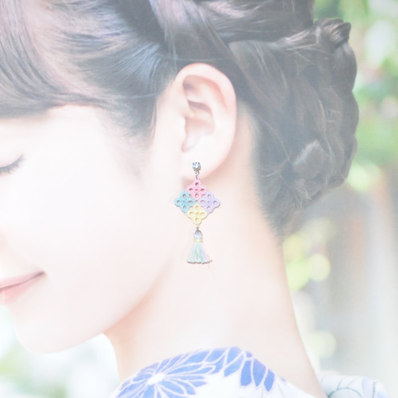 新品万岁! 马赛克方块耳环 彩虹 流苏 Mosaic Square Earrings - 耳环/耳夹 - 绣线 多色