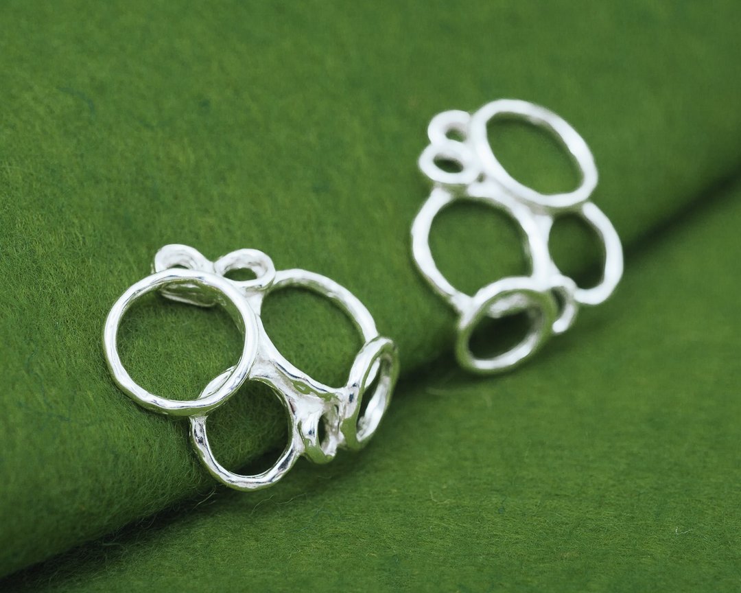 Champagne earrings - champagne bubbles - hypoallergenic - round earrings - 耳环/耳夹 - 其他金属 银色