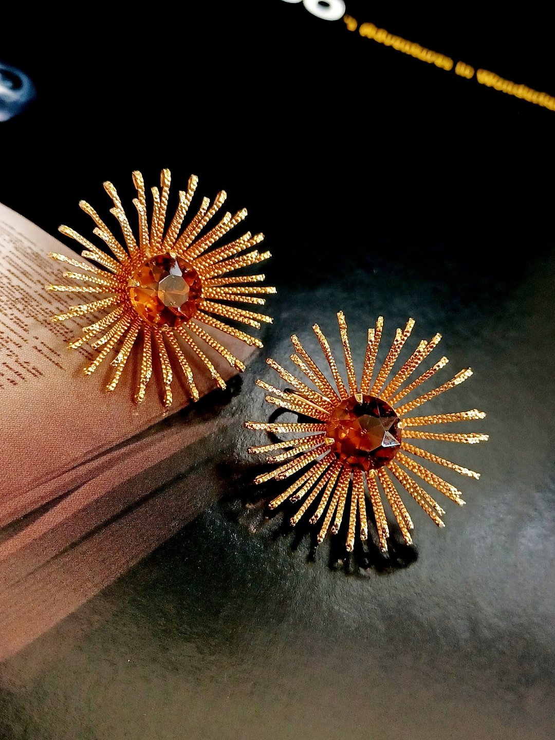 vintage jewelry Sarah cov Golden Mum系列 金色烟花 夹式耳环 - 耳环/耳夹 - 其他金属 
