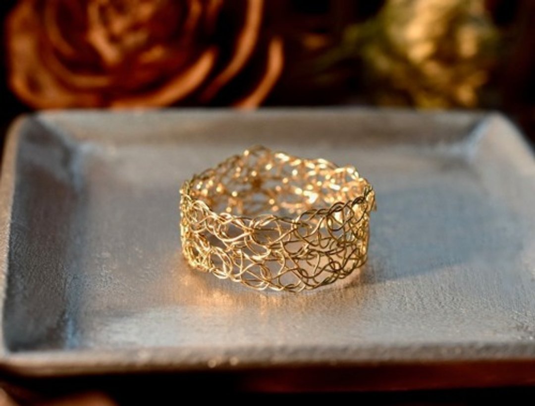 [14K 包金] 缎带线编戒指 [米兰设计奖获奖作品] - 戒指 - 宝石 