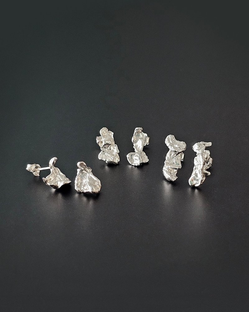 Water Casting Sterling Silver Earrings, 不规则形状 925银耳钉 - 耳环/耳夹 - 银 银色