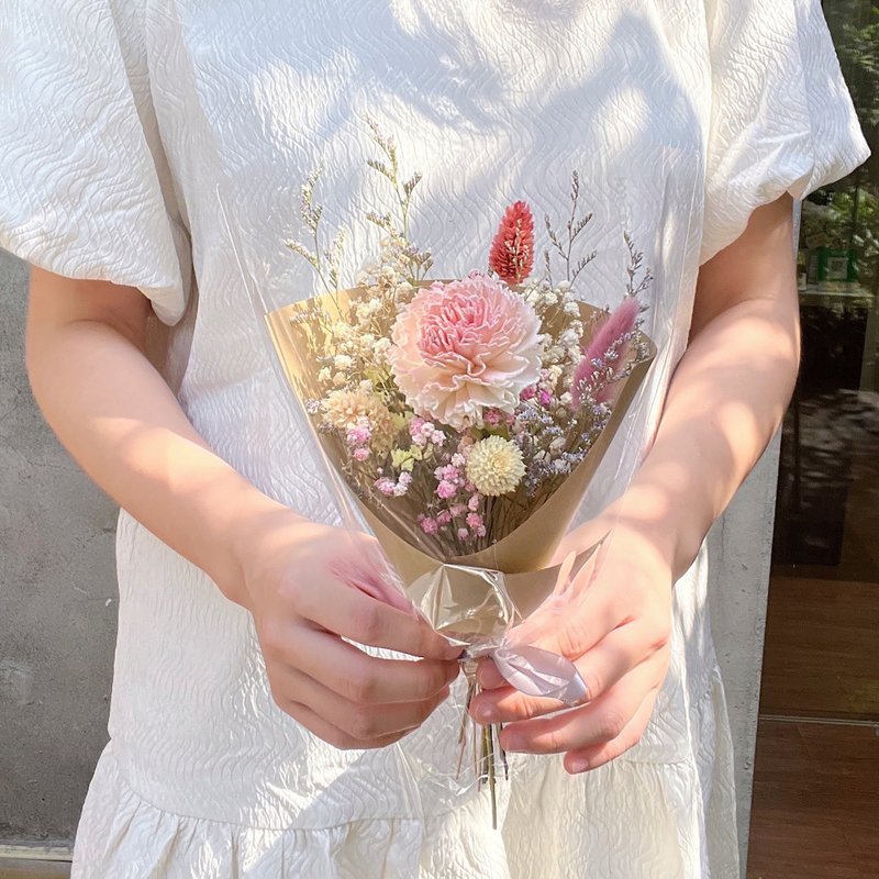 小巧花束 / 不挑款 仅挑配色 可大量订 / 干燥花 索拉花 花束 - 干燥花/捧花 - 植物．花 多色