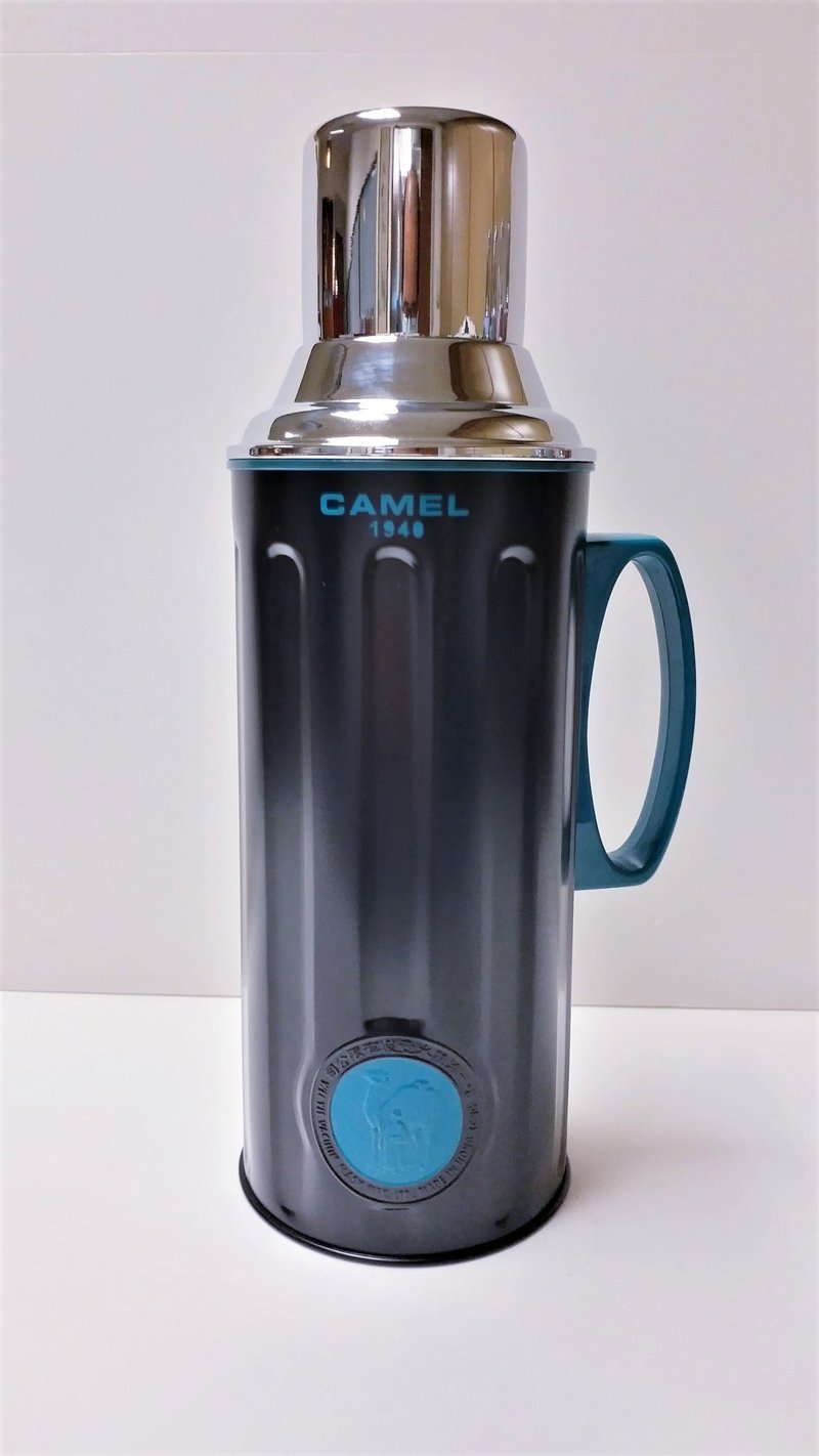 骆驼牌 950ml 玻璃胆真空保温壶糖果色壶身 黑 212JB - 保温瓶/保温杯 - 其他材质 黑色
