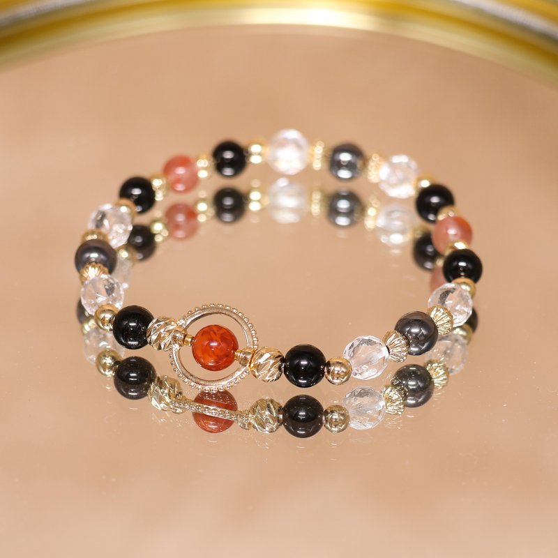 健康的祝福-护身符/南红玛瑙-黑胆石赤铁矿-黑碧玺-水晶-黄铜手链 - 手链/手环 - 水晶 红色