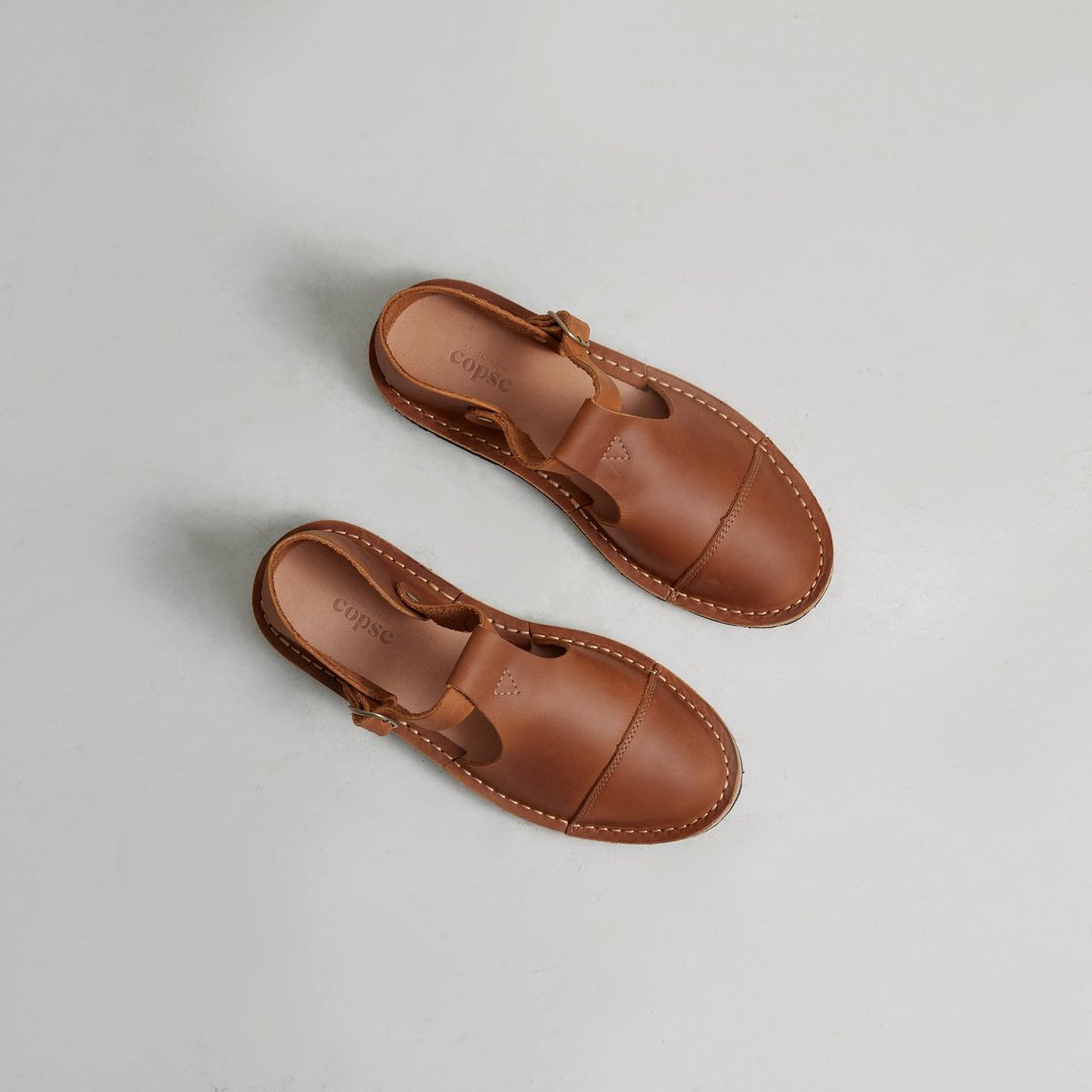 Copse / Oak Sandal - Tobacco - 男女凉鞋 - 真皮 咖啡色