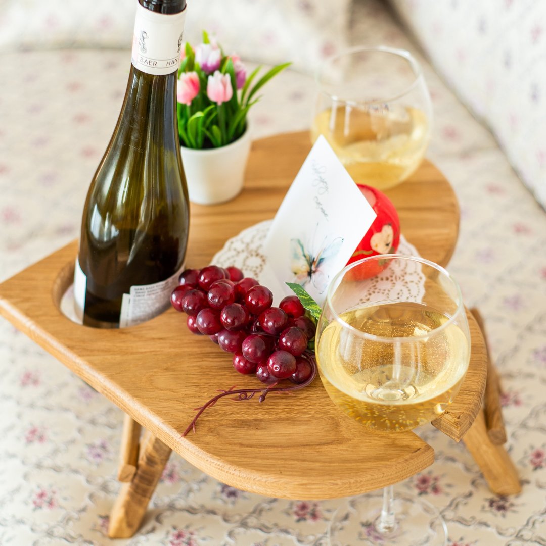 Wine Table, Heart Shaped, Folding, Oak Wood, For 2 Glasses - 托盘/砧板 - 木头 