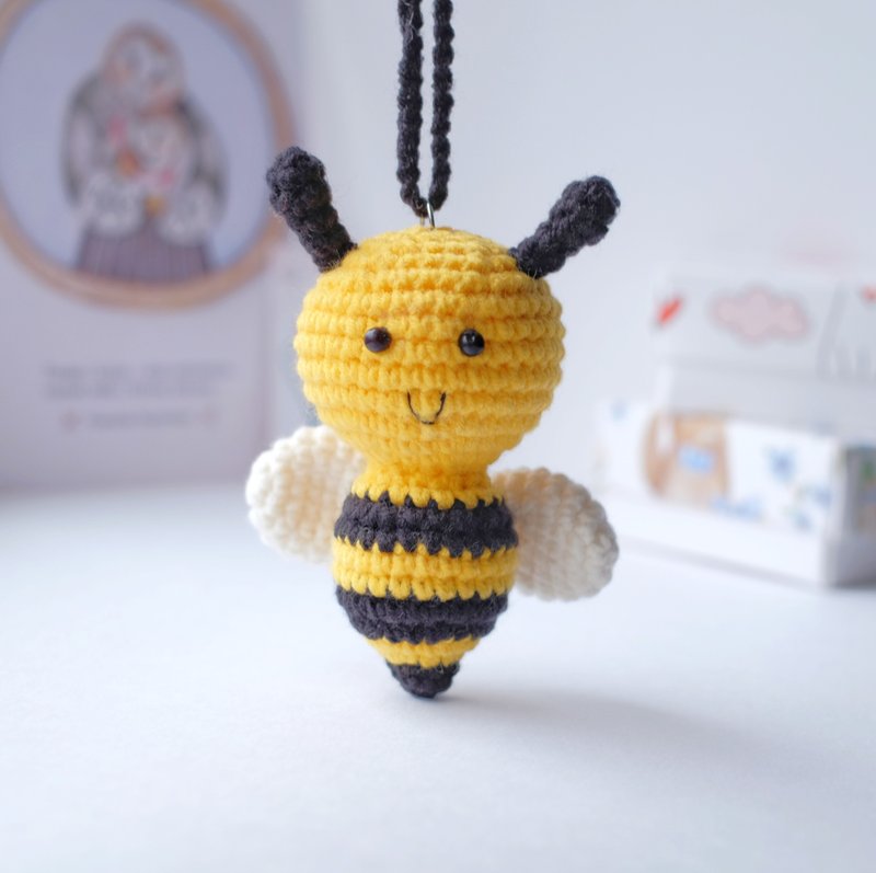Bee Bag charm Birthday present Car accessory - 吊饰 - 绣线 黄色