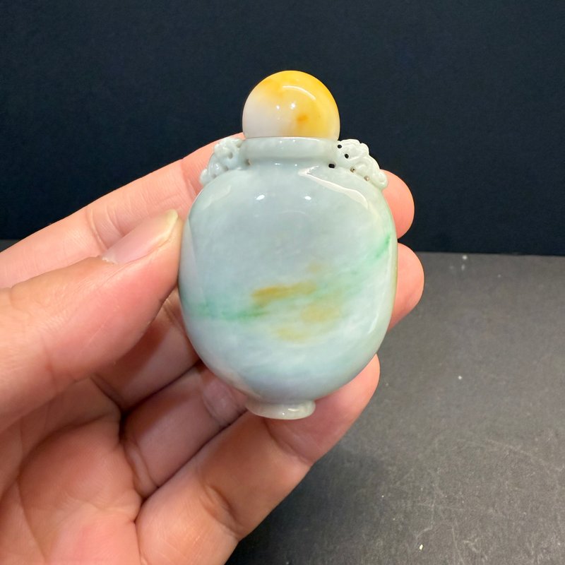瀚玉珠宝 天然翡翠 鼻烟壶 静雅入怀 翠润烟壶. 天然缅甸玉摆件 - 其他 - 玉石 
