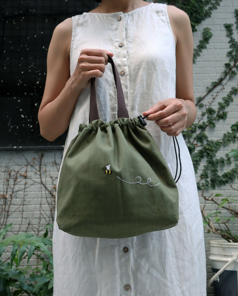 刺绣手提束口袋/ Two Size - 手提包/手提袋 - 棉．麻 