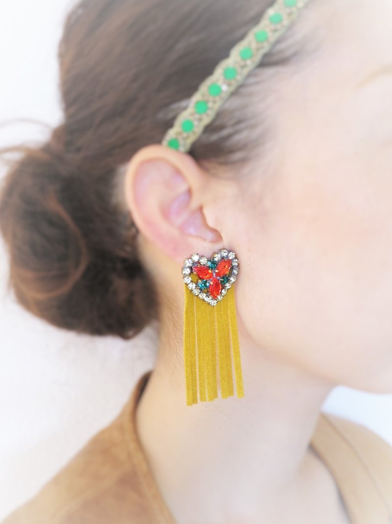 Vintage earrings Heart fringe yellow vintage earrings heart <ER-HYL> - 耳环/耳夹 - 玻璃 黄色