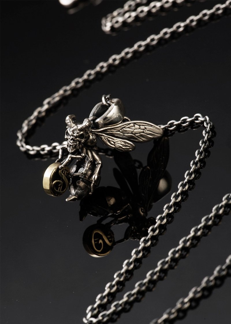 Skull Bee Pendant 骷髅蜜蜂项链 | Standard Collection 系列 - 项链 - 纯银 银色