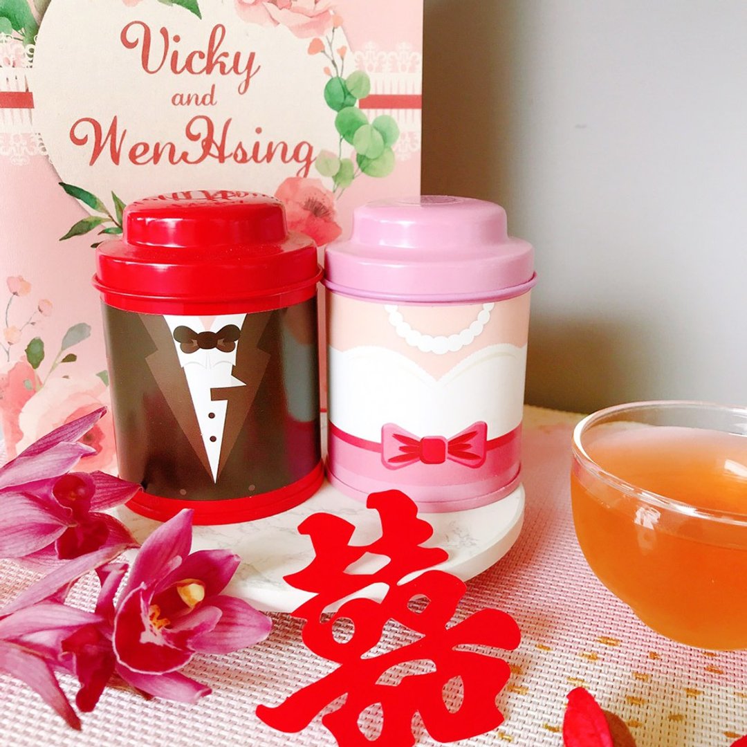 【婚礼小物】无藏 南投冻顶花茶_三角茶包小巧罐装(新郎新娘款) - 茶 - 新鲜食材 多色