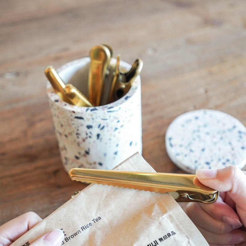 【Hübsch】－640925 复古黄铜色金属锯齿一字夹-8入组 文具圣诞 - 其他 - 其他金属 金色