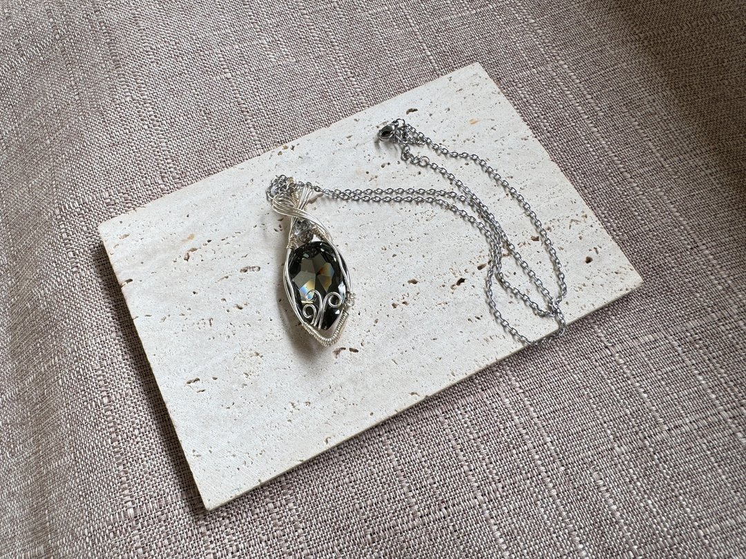 #230231 wire wrapping Swarovski 铜线 绕线 吊堕 - 项链 - 铜/黄铜 灰色