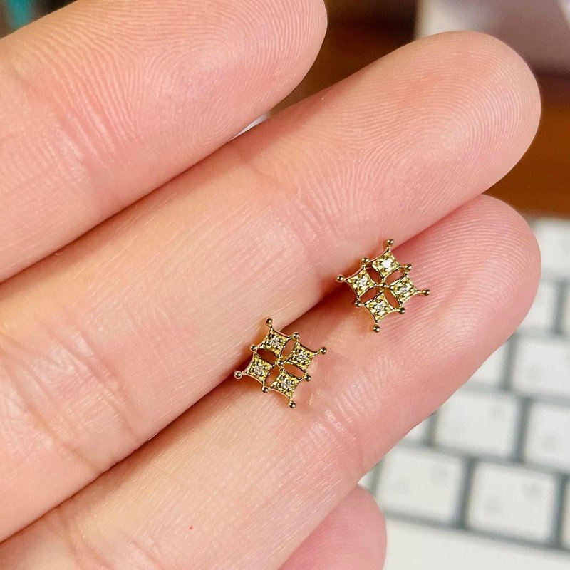 18K 刺绣蕾丝星芒耳环 (单耳) - 耳环/耳夹 - 贵金属 金色