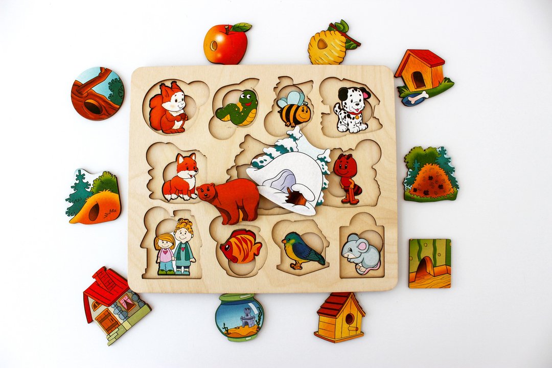 Wooden Puzzle - animals and houses, Montessori toddler toy, jigsaw board - 玩具/玩偶 - 木头 金色