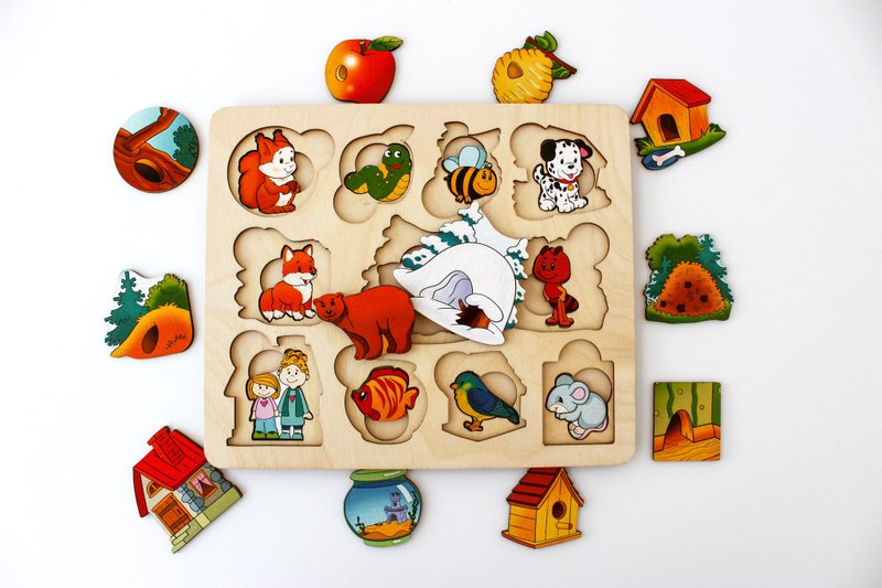 Wooden Puzzle - animals and houses, Montessori toddler toy, jigsaw board - 玩具/玩偶 - 木头 金色