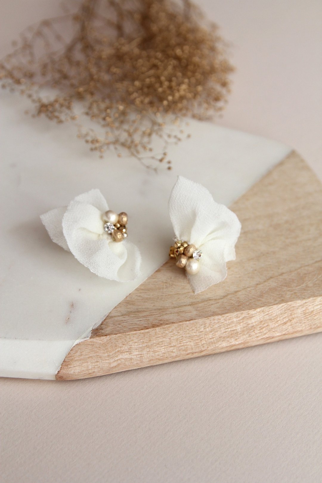 耳环 饰品 花耳环 花办耳环 珍珠耳环 干花耳环 少女风 日系作品 - 耳环/耳夹 - 植物．花 白色