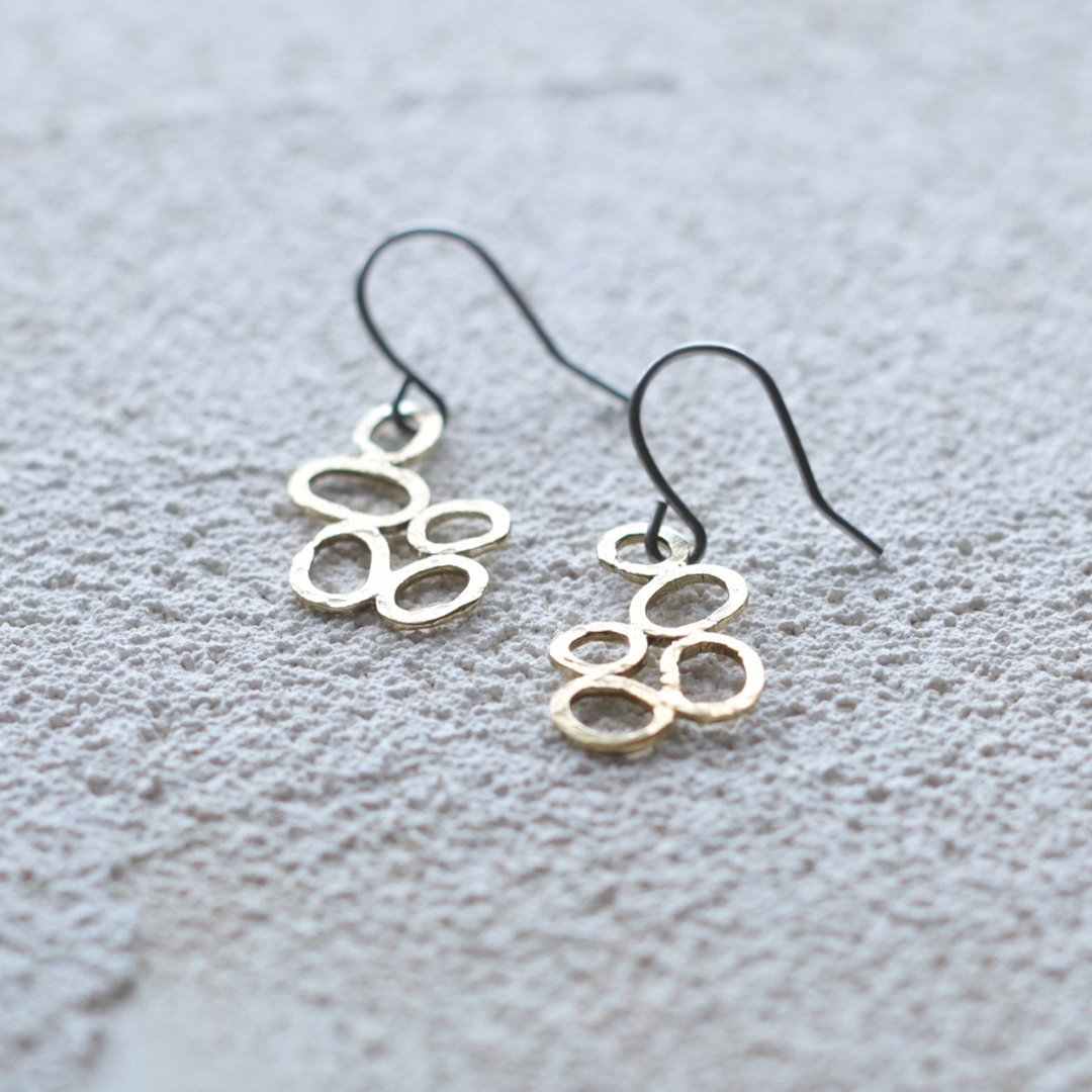 Onion earrings P476 - 耳环/耳夹 - 其他金属 金色
