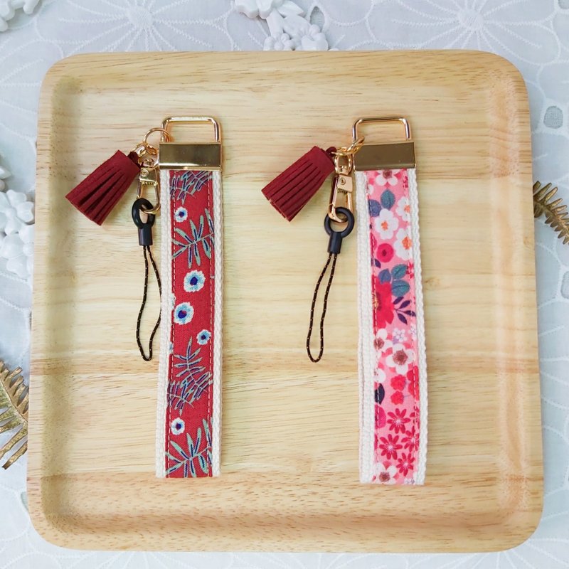 红色系韩国花布流苏手机防摔手腕带 - 挂绳/吊绳 - 棉．麻 红色