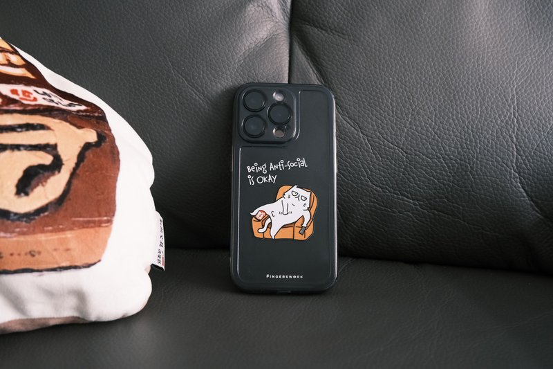 Being Anti-Social is okay 社恐 透黑色手机壳 - 手机壳/手机套 - 塑料 黑色