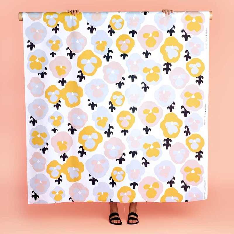 纯棉布料 (黄色三色堇) 1单位50cm - 编织/刺绣/羊毛毡/裁缝 - 棉．麻 黄色