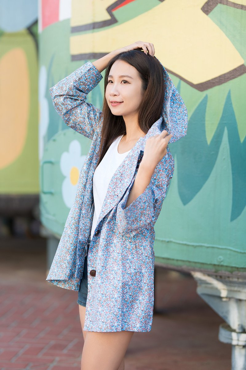 Unni蓝色精灵防水风衣 雨衣  raincoat  雨风衣 防风 防拨水 遮曬 - 女装休闲/机能外套 - 防水材质 蓝色