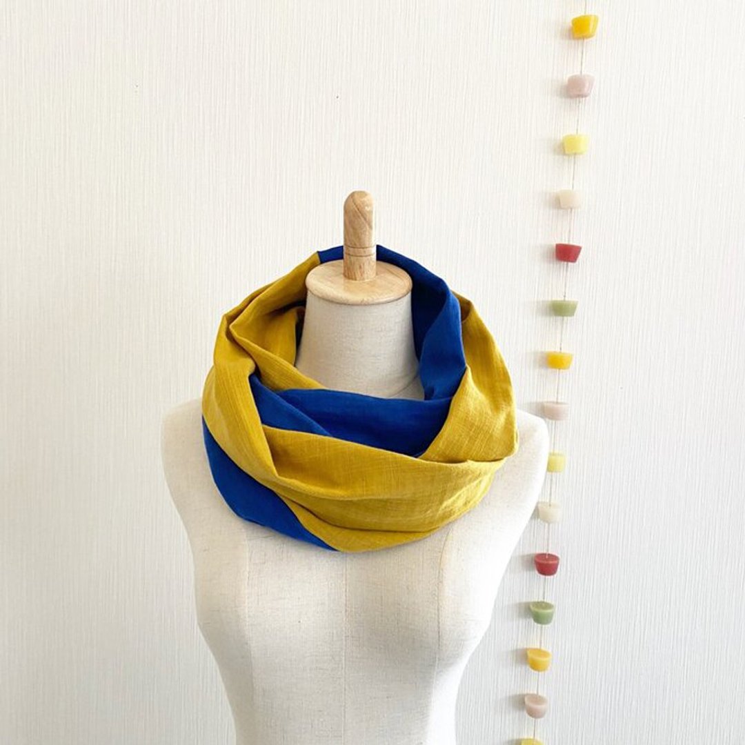 Made in Japan High quality double gauze fluffy dreamy snood bicolor mustard yellow blue - 围巾/披肩 - 棉．麻 多色