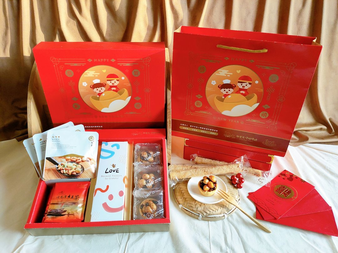 【微笑天使】2024公益联名-经典礼盒 - 手工饼干 - 纸 