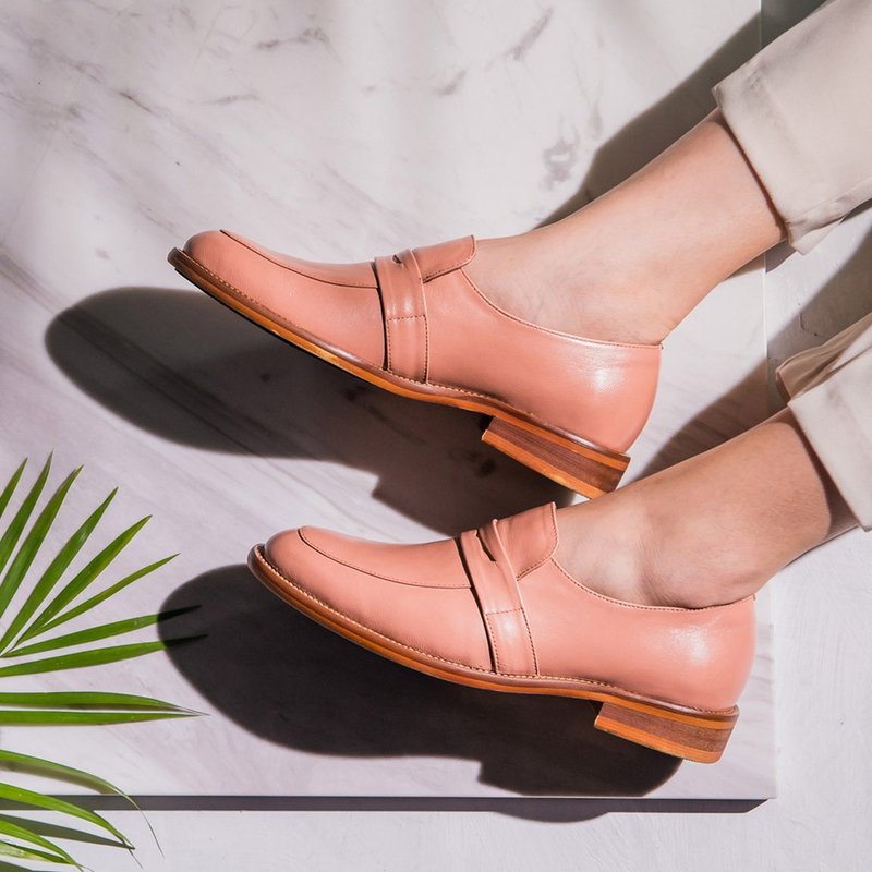 e cho 简约优雅小羊皮乐福鞋 Ec37裸粉 - 女款休闲鞋 - 真皮 粉红色