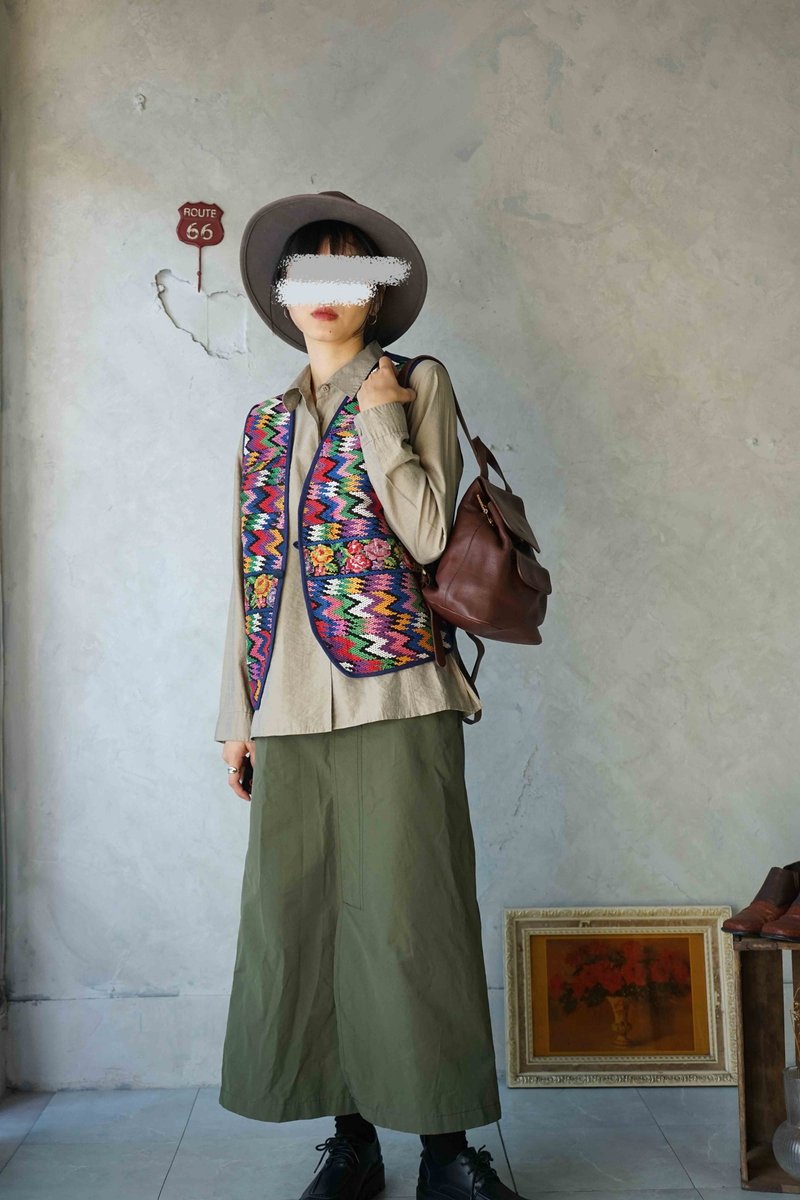 寻宝古着-民俗风手工感彩色几何缇花搭配背心马甲 - 女装背心 - 聚酯纤维 多色