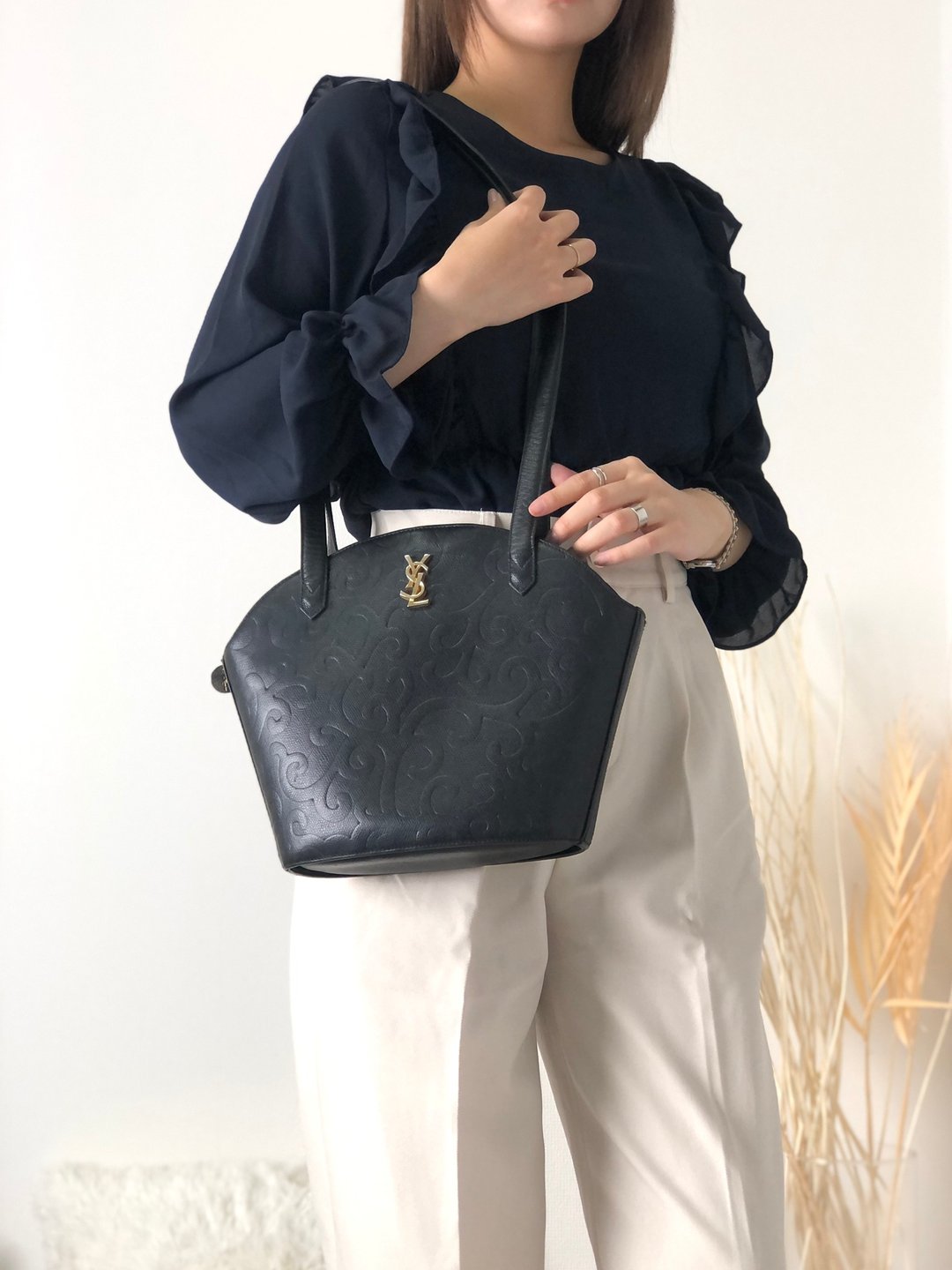 【日本直送二手包装】Yves Saint Laurent YSL 压花皮革阿拉伯花纹单肩包黑xfnsx5 - 侧背包/斜挎包 - 真皮 黑色