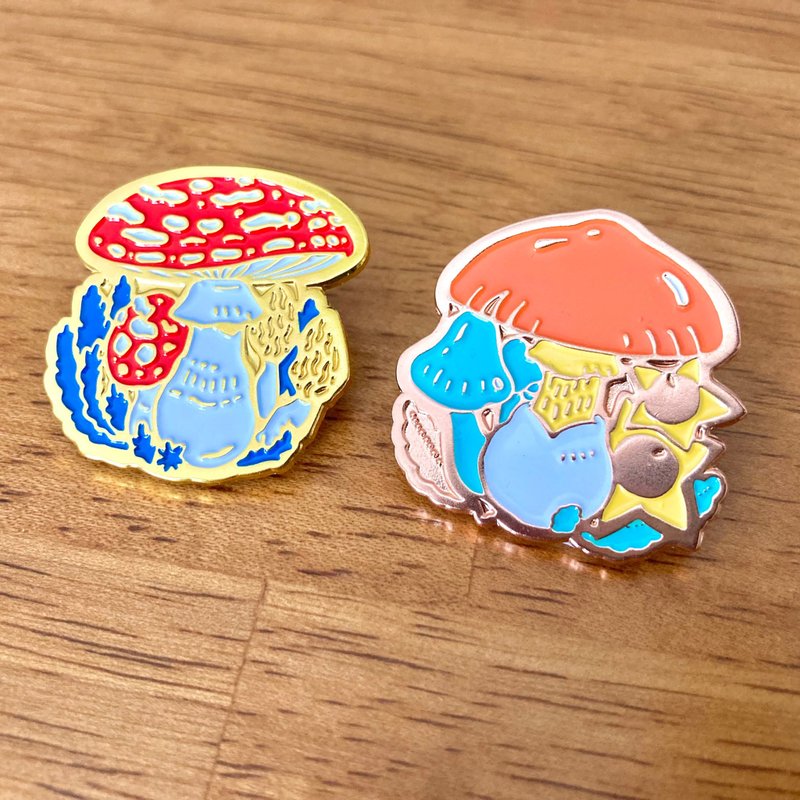 mushroom mix enamel brooch - 胸针 - 其他金属 金色