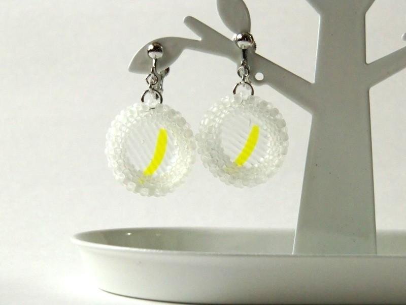 水鏡・霜 イヤリング　おはじき 和 日本 ガラス 赤 黄 緑 青 夏 夏休み 正月 着物 和装 和服 浴衣 涼しい 爽やか 繊細 シードビーズ レトロ 伝統 - 耳环/耳夹 - 玻璃 透明