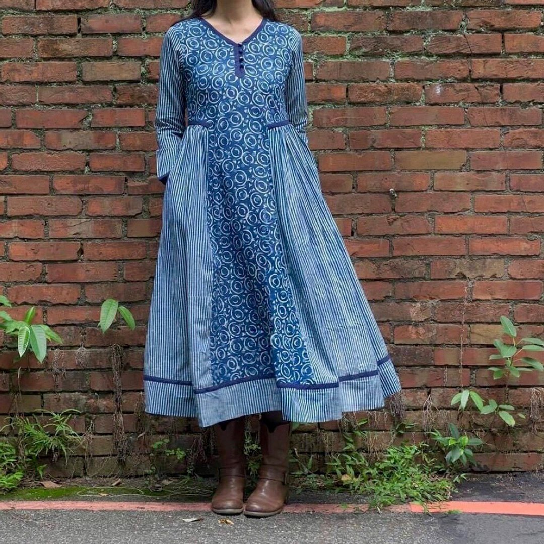 Indigo Ripple 蓝池涟漪 Sophia Dress。印度雕版盖印植物蓝染 - 洋装/连衣裙 - 棉．麻 蓝色