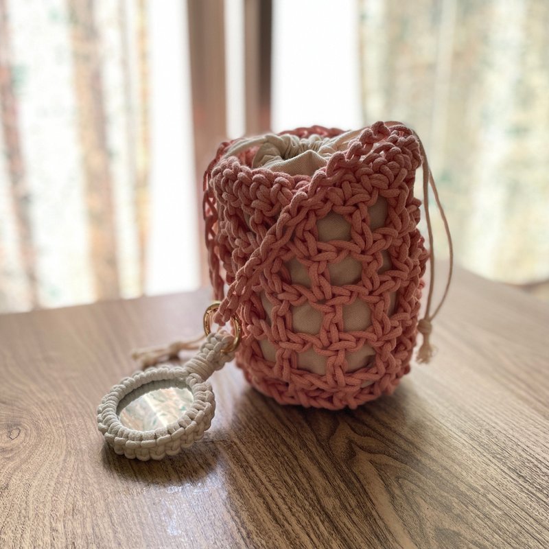 Diy钩织镂空圆桶包【Crochet bag】材料包 - 编织/刺绣/羊毛毡/裁缝 - 棉．麻 