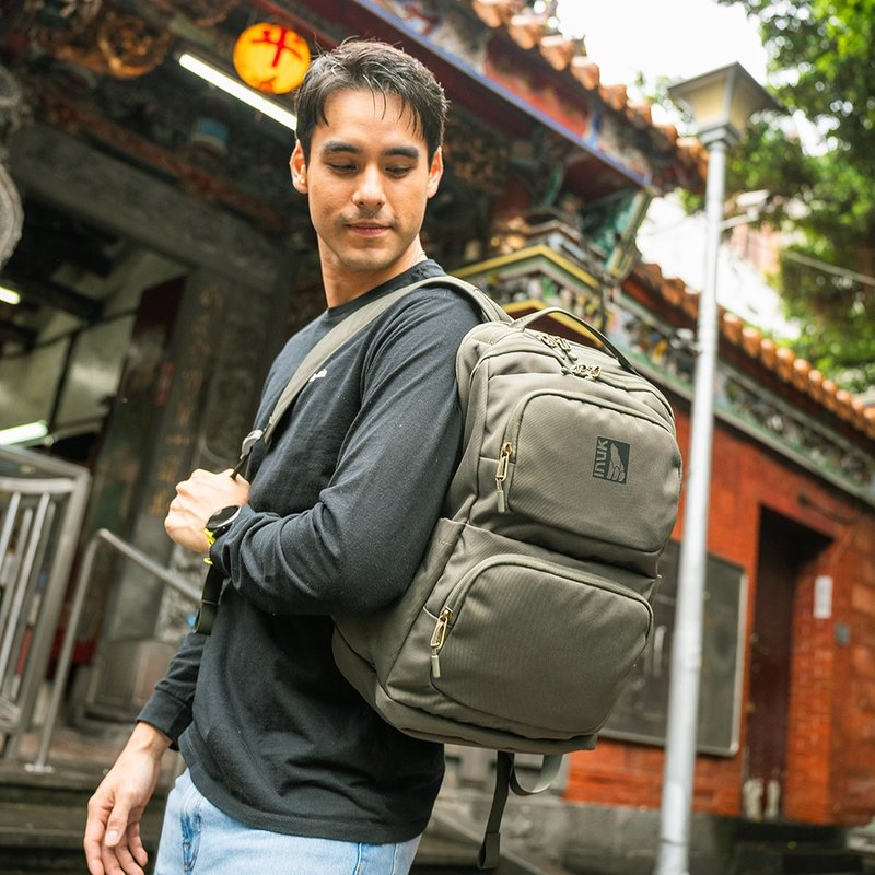 环保调色板 超强旅行电脑包 Eco Primary Pilot3_RP 松茶绿 18L - 后背包/双肩包 - 环保材料 绿色