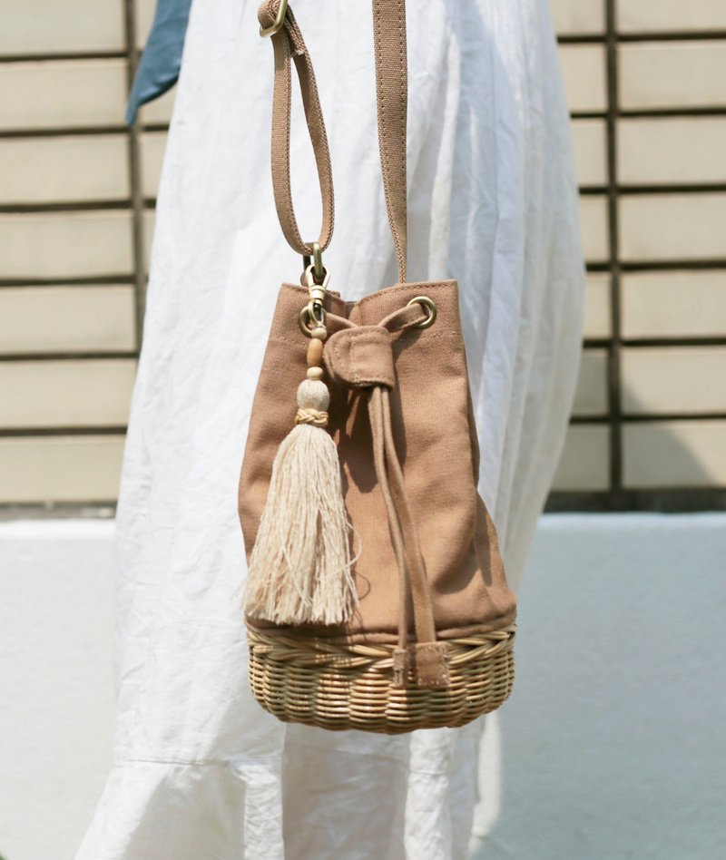 Brown mini Bucket bag - 束口袋双肩包 - 其他材质 咖啡色