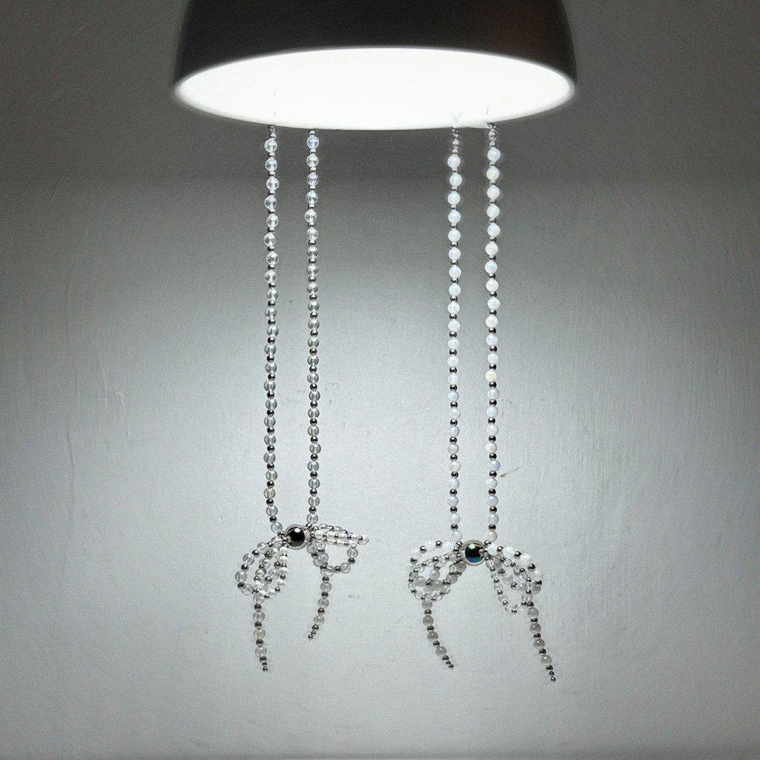 双蝴蝶结项链 Double Layer Ribbon Necklace - 项链 - 其他材质 白色